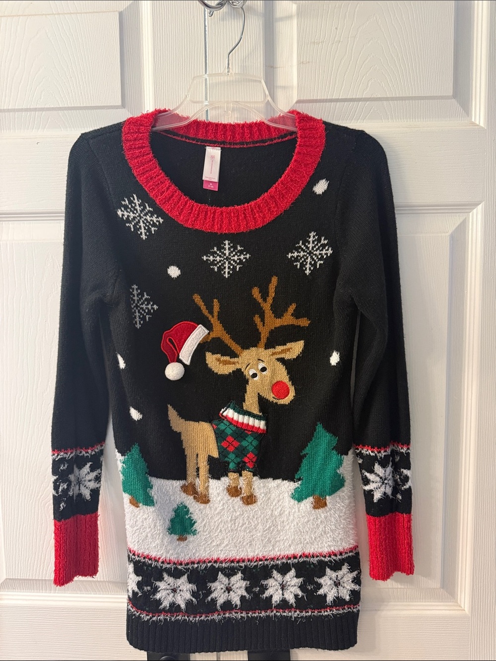No Boundaries Black & Red Reindeer Crewneck Sweater